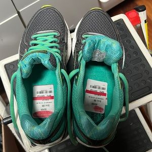 Brooks GTS 16 running shoes. Used only a few times, just a bit too small